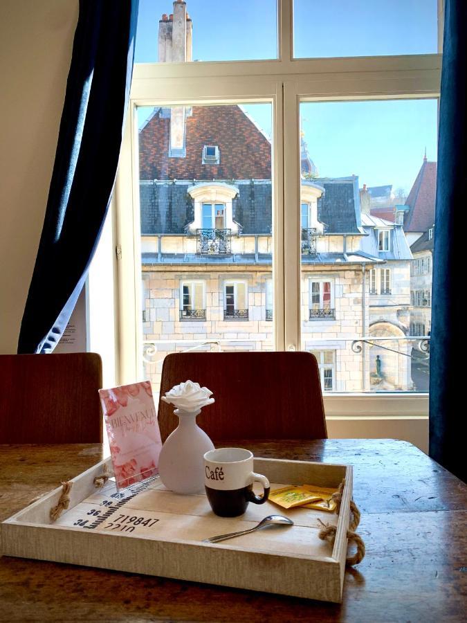 Les Fabuleux Appartements Du Coeur De Ville - Place Victor Hugo Besancon Luaran gambar