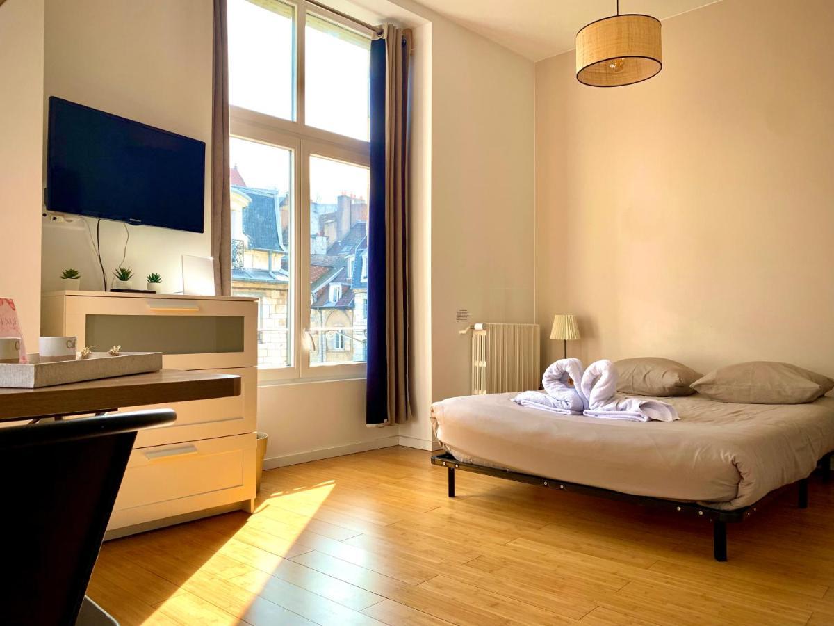Les Fabuleux Appartements Du Coeur De Ville - Place Victor Hugo Besancon Luaran gambar