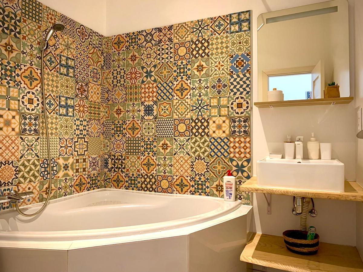 Les Fabuleux Appartements Du Coeur De Ville - Place Victor Hugo Besancon Luaran gambar