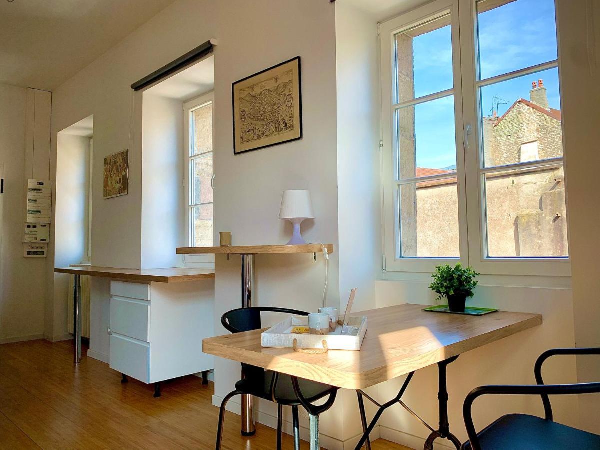 Les Fabuleux Appartements Du Coeur De Ville - Place Victor Hugo Besancon Luaran gambar
