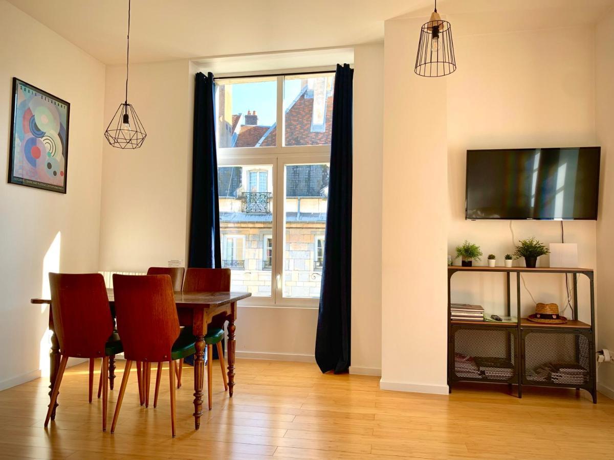 Les Fabuleux Appartements Du Coeur De Ville - Place Victor Hugo Besancon Luaran gambar